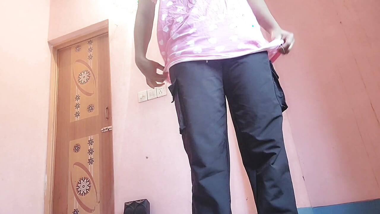 Viral video with a sexy Bangladeshi girl.