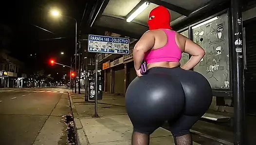 Big Ass Gym Girl in Tight Workout Clothes Gets Observed