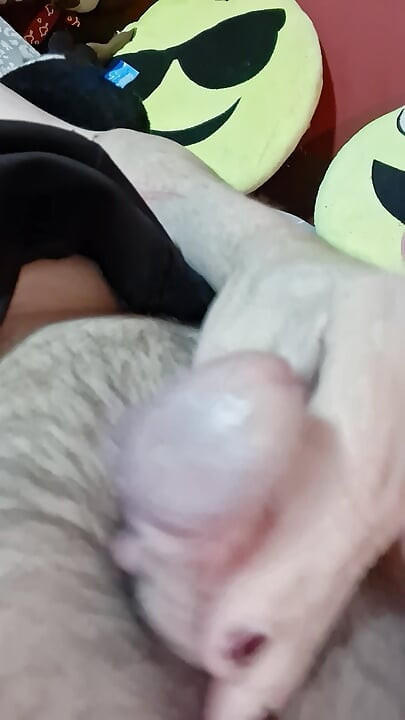 Old Ugly tranny strips and pleasures self