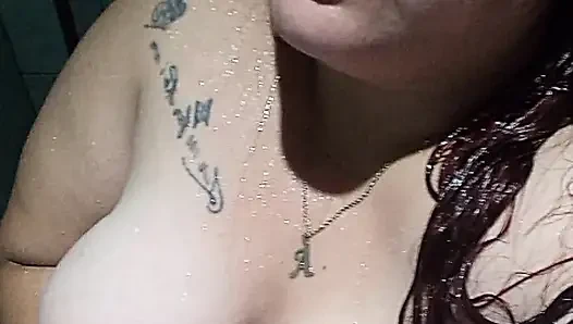 Every time my wife comes in to take a bath she sends me a video masturba...