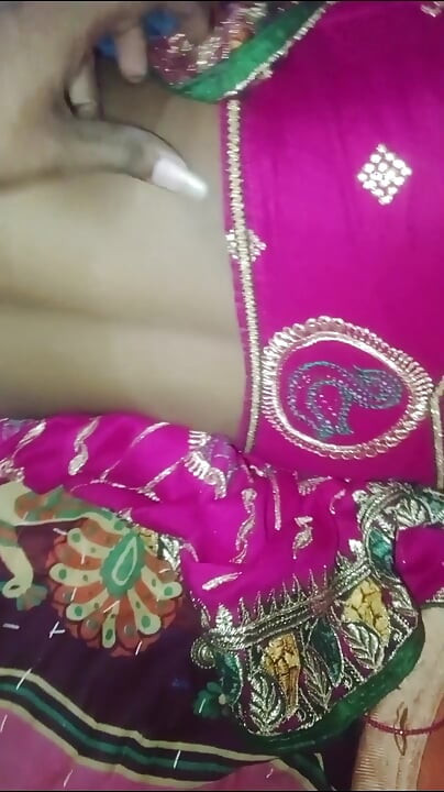 Desi bhabhi ki chudai viral MMS