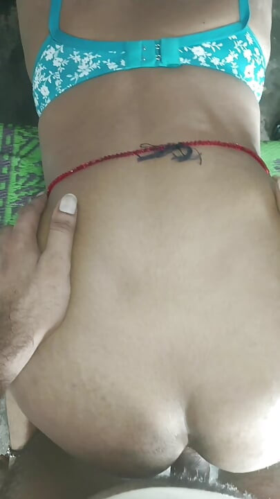 Stepsister hit ass, sucked his cock from stepbrother's cock and sucked water from his cock Hindi audio