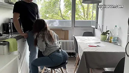 18 yaşındaki kız öğrenci sert sikiliyor