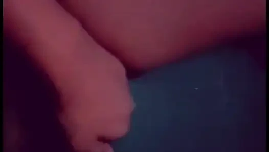 Сексуальная подруга дези показывает сиськи