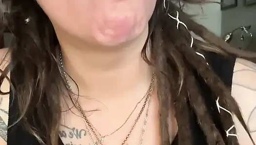 Nyepong kontolmu dan ngiler