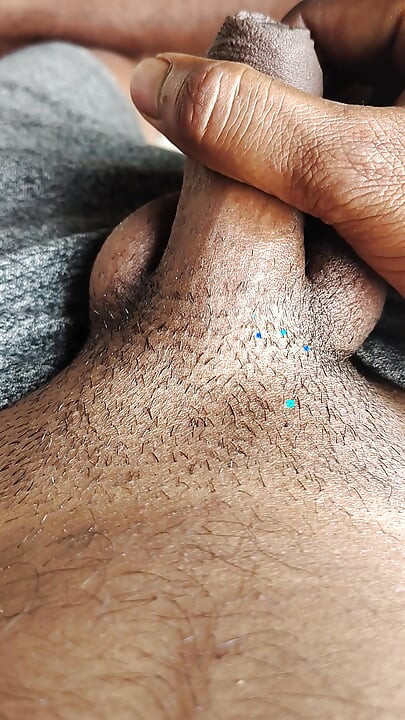 Indische hete jongen pik kleine speler masturbatie HD-kwaliteit eigengemaakt
