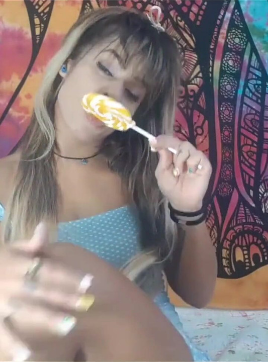 Cumming on the Lollipop!