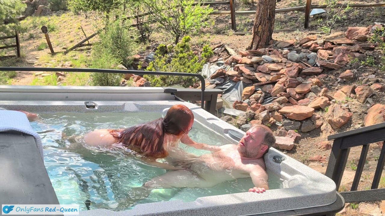 Multiple Underwater Creampies Oral & Pussy - Outdoor Hot Tub Sex with Curvy Redhead Wife Amateur