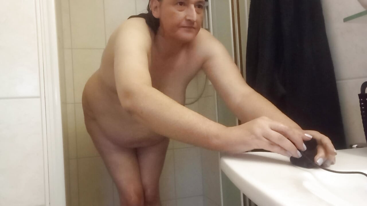 Amatör orta yaşlı seksi kadın eva pur - duş devam ediyor, yoğun bölüm 2