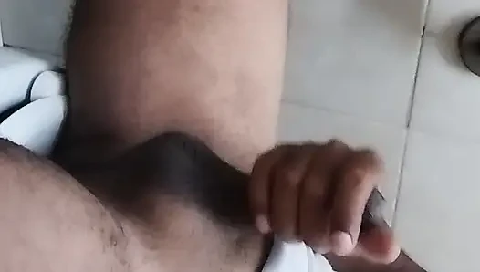 Bir kadının beni banyoda yakalaması dileğiyle