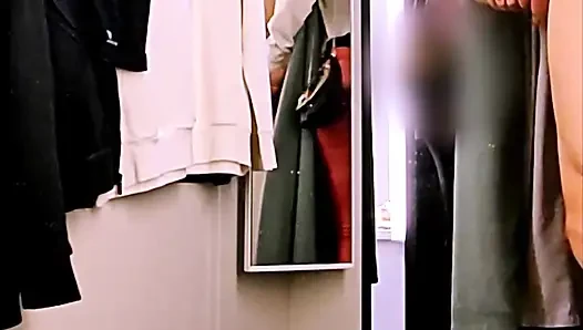 DRESSINGROOM: adventure with two sluts