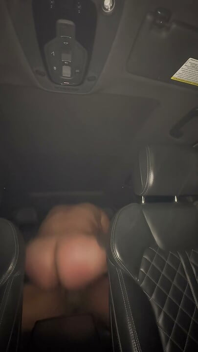 Latina riding cock in the backseat