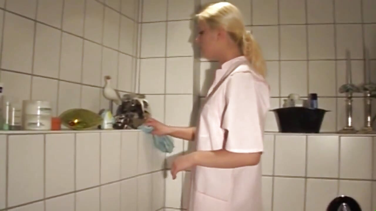 My Girlfriend Likes It When I Fuck Her Doggy Style in the Bathroom and Then I Come in Her Mouth