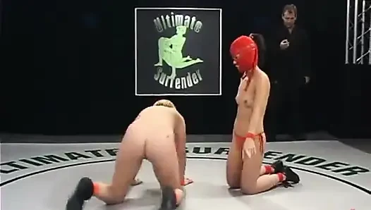 Ninja против блондинки-гиганта