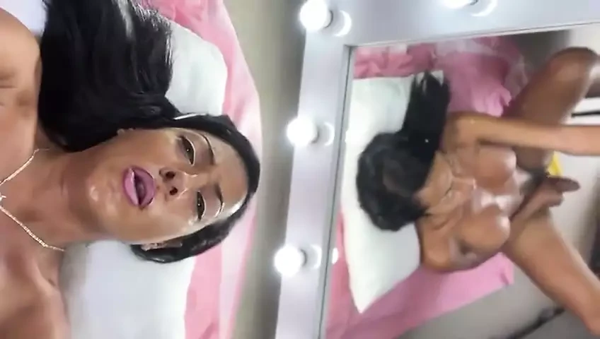 Look My Cum in the Navel