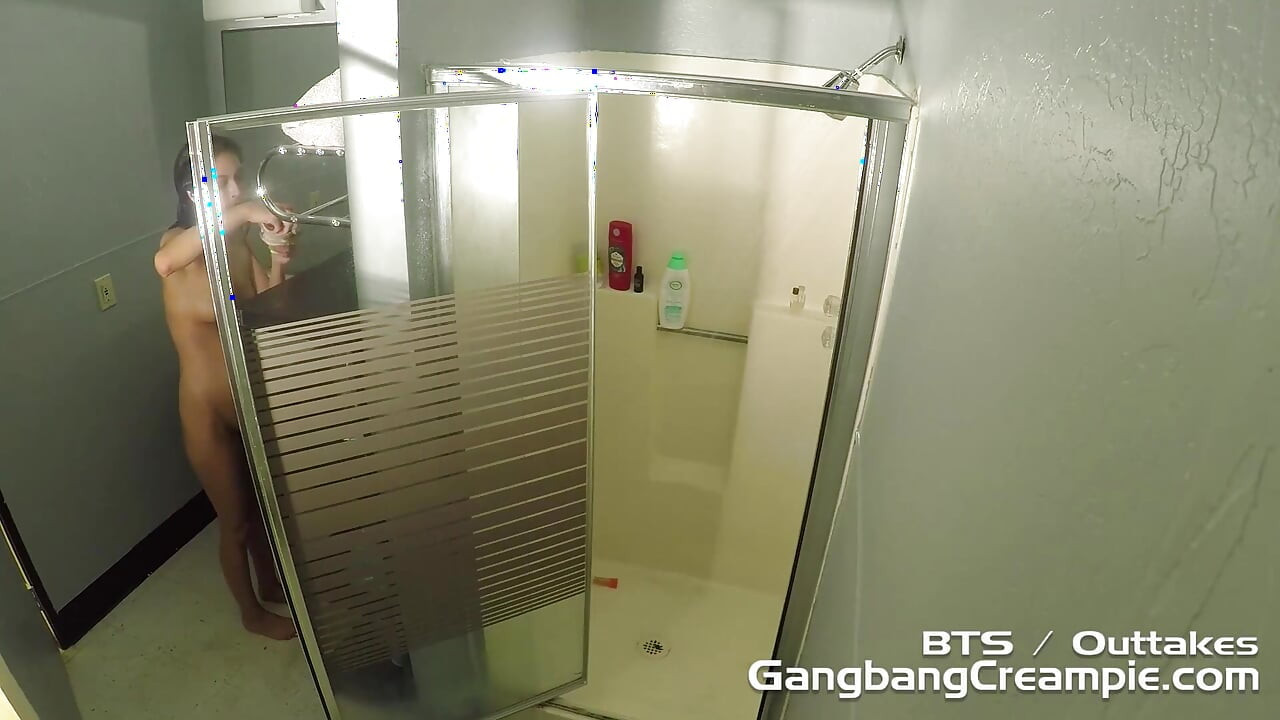 Femeie latino Kara salută Carnea Blowbang