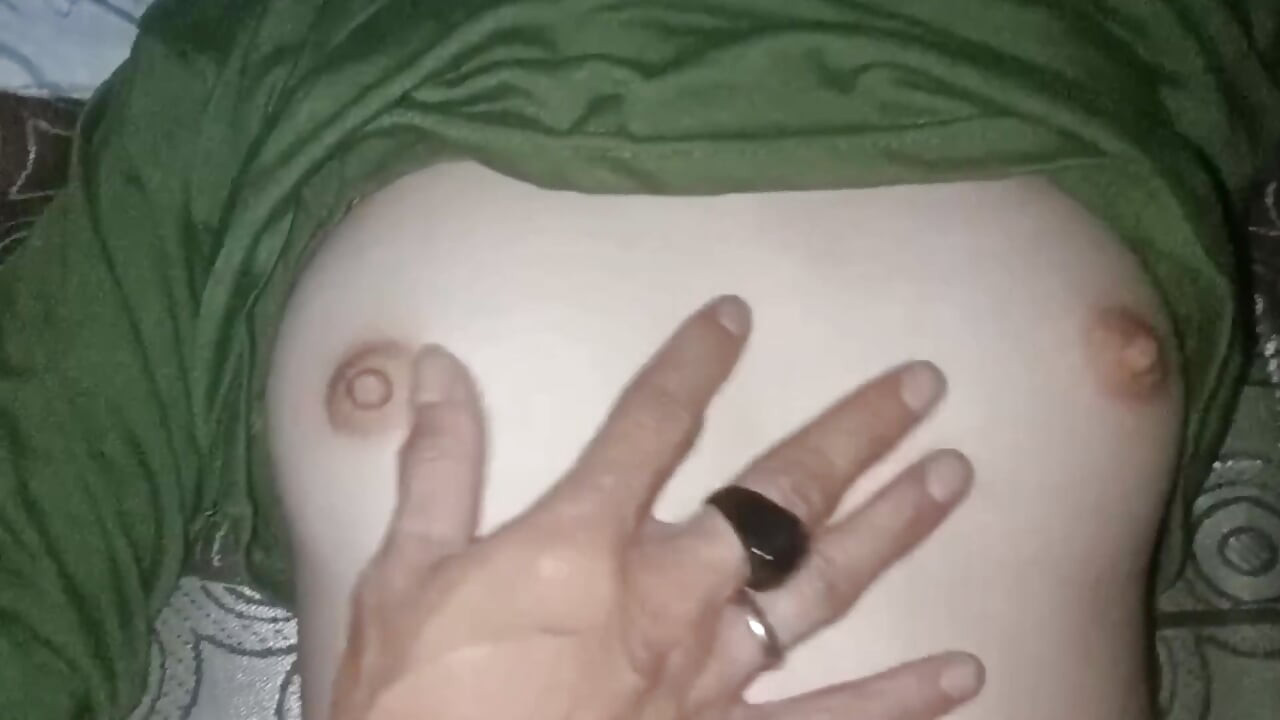 Prietena mea sexy este foarte norocoasă cu o pizdă îngustă
