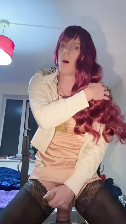 Jess Silk cưỡi cu giả