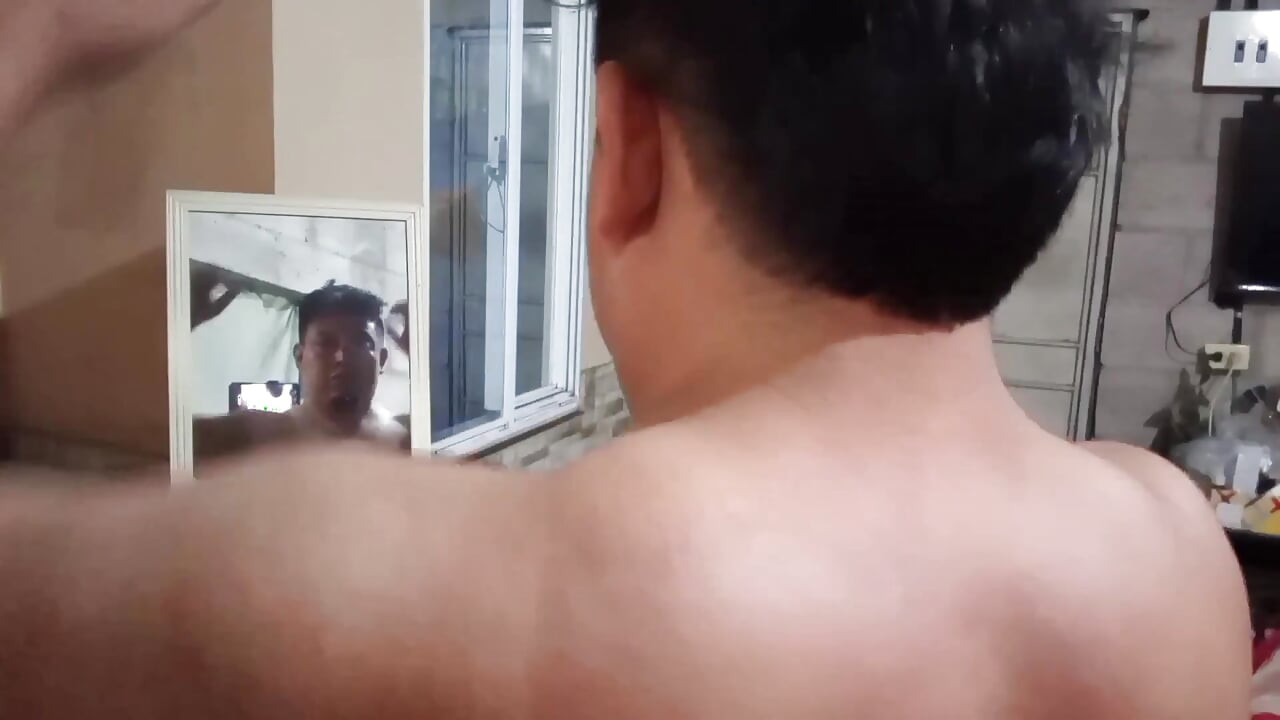 Straight Salvadoran Jerking His Nice Cock.