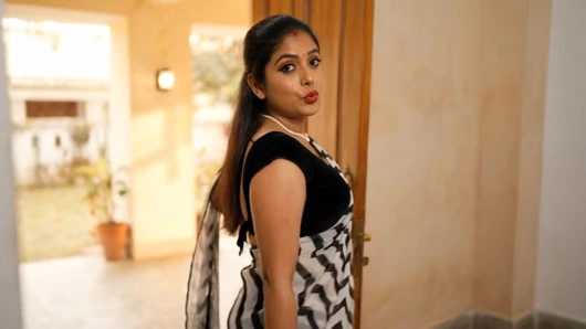 pati ki dost ke ne moka dekhte hi chudai ker Dali painful sex hindi clear audio