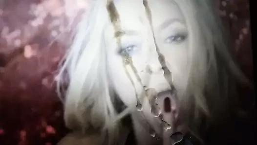 Shakira boşalıyor