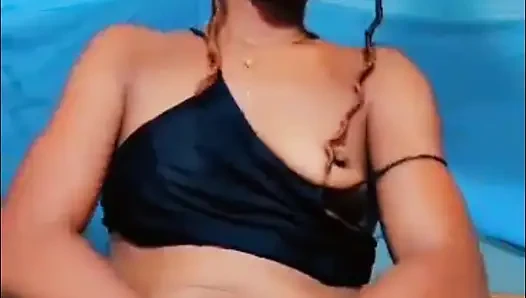 Eine Frau mit einer wunderschönen, sexy