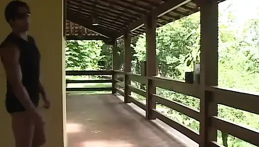 Bi dude gives a blowie and gets his ass hole fucked by a huge pole