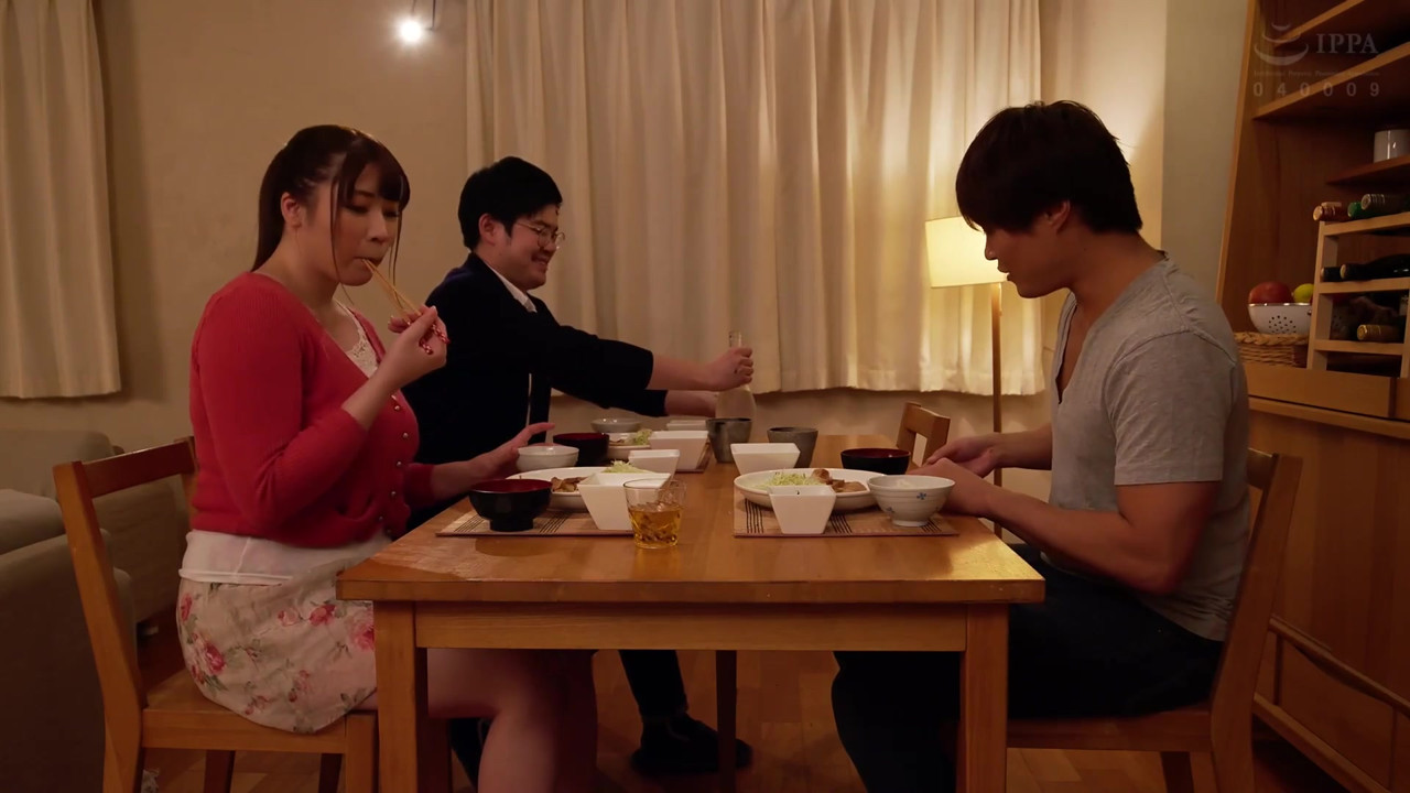 隣人のエステ師に性感開発され寝取られてしまったうちのJカップ美爆乳むっちり潮吹き妻