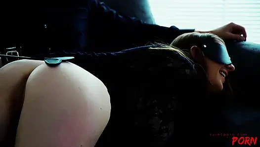 Samantha Bentley Wird Auf Der Couch Gefickt