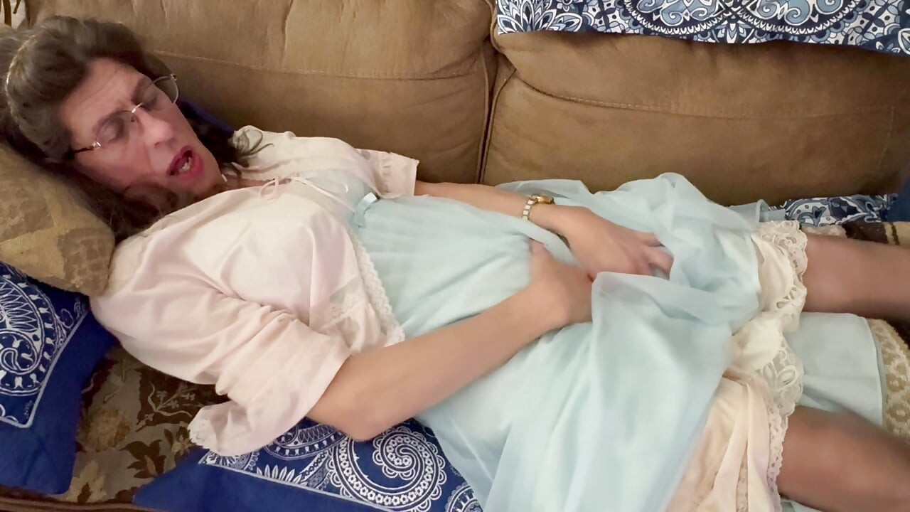 Silky Caressing Sissy
