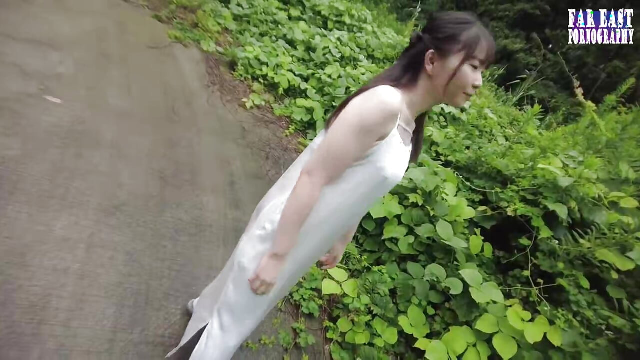 Steamy T Back Stroll with a First Time Outdoor Peach That Drives Nonstop Release Part.1