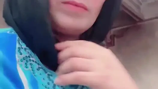 Komşularım götümü göstermemi istiyor
