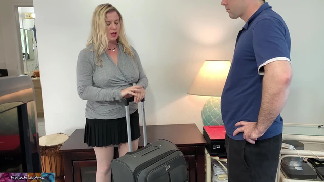Stepdad pumps stepdaughter's pussy full of cum after cuming in wifes ass