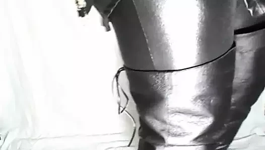 Leather overknee boots 1
