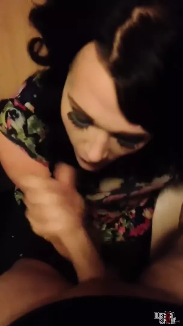 Tranny sucking again