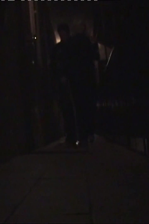 Dwie napalone amatorskie dziwki przejebane i wytryski w ustach przez trzy duże vintage kutasy