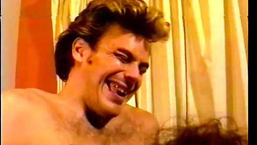 Очаровательная брюнетка Lorraine Day хотела бы стать кинозвездой, и она готова сделать все, чтобы пройти свой первый кастинг