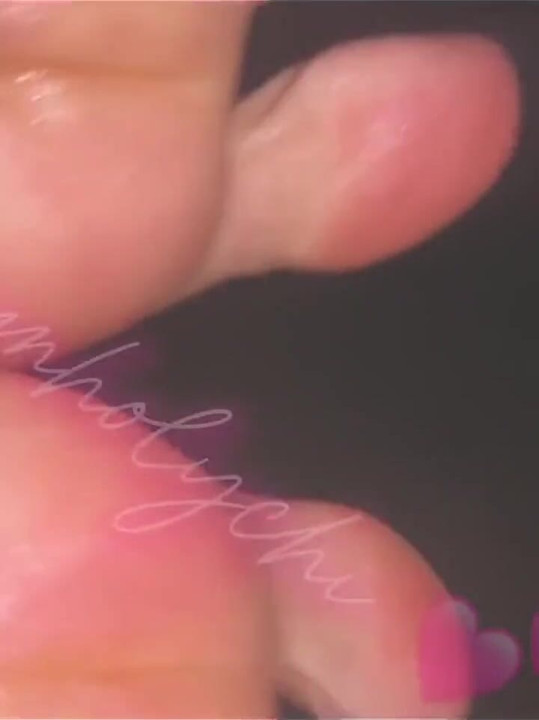 湿脚底. 我接下来应该使用我的阴户汁液吗？