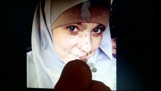 Hijab Tribut-Sperma für dieses verdammte Gesicht