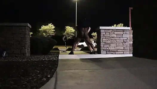 Dicke BBW-ehefrau Strippt Und Wirft Diesen Arsch Zurück in Die Öffentlichkeit! Badblondiemonroe