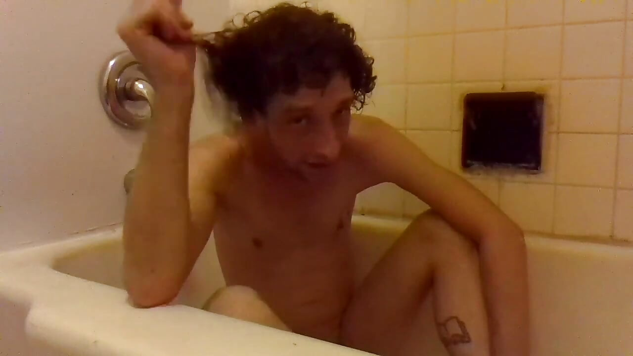 Scalp păr și corp nud filmate în pișat my Own