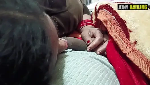 Istri nyepong kontol sambil nonton pertandingan cricket