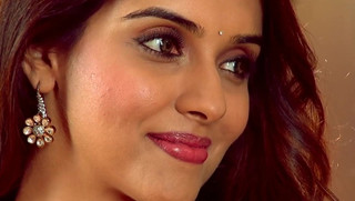 asin close up cleavage