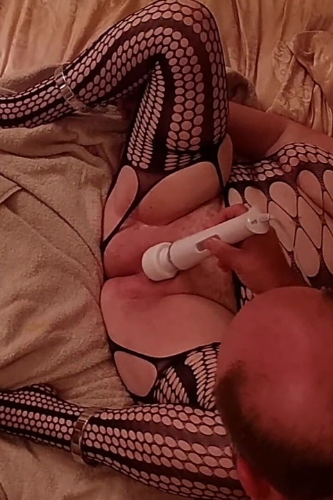 Část 2 Lanista má Datę noc s Kitty, včetně stříkajícího orgasmu