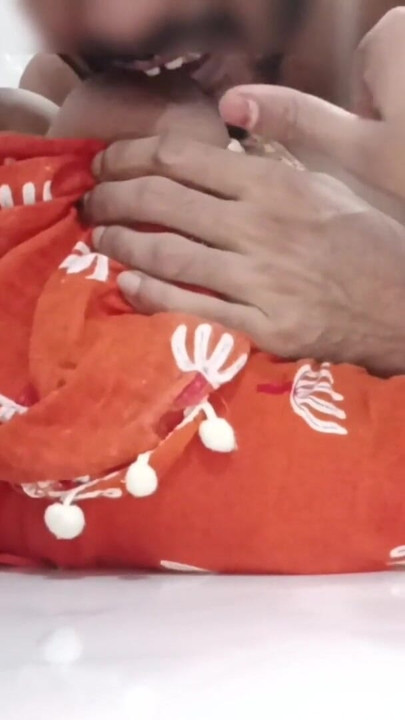 India caliente hermanastra sudipta sexo en hindi audio | Clip 1