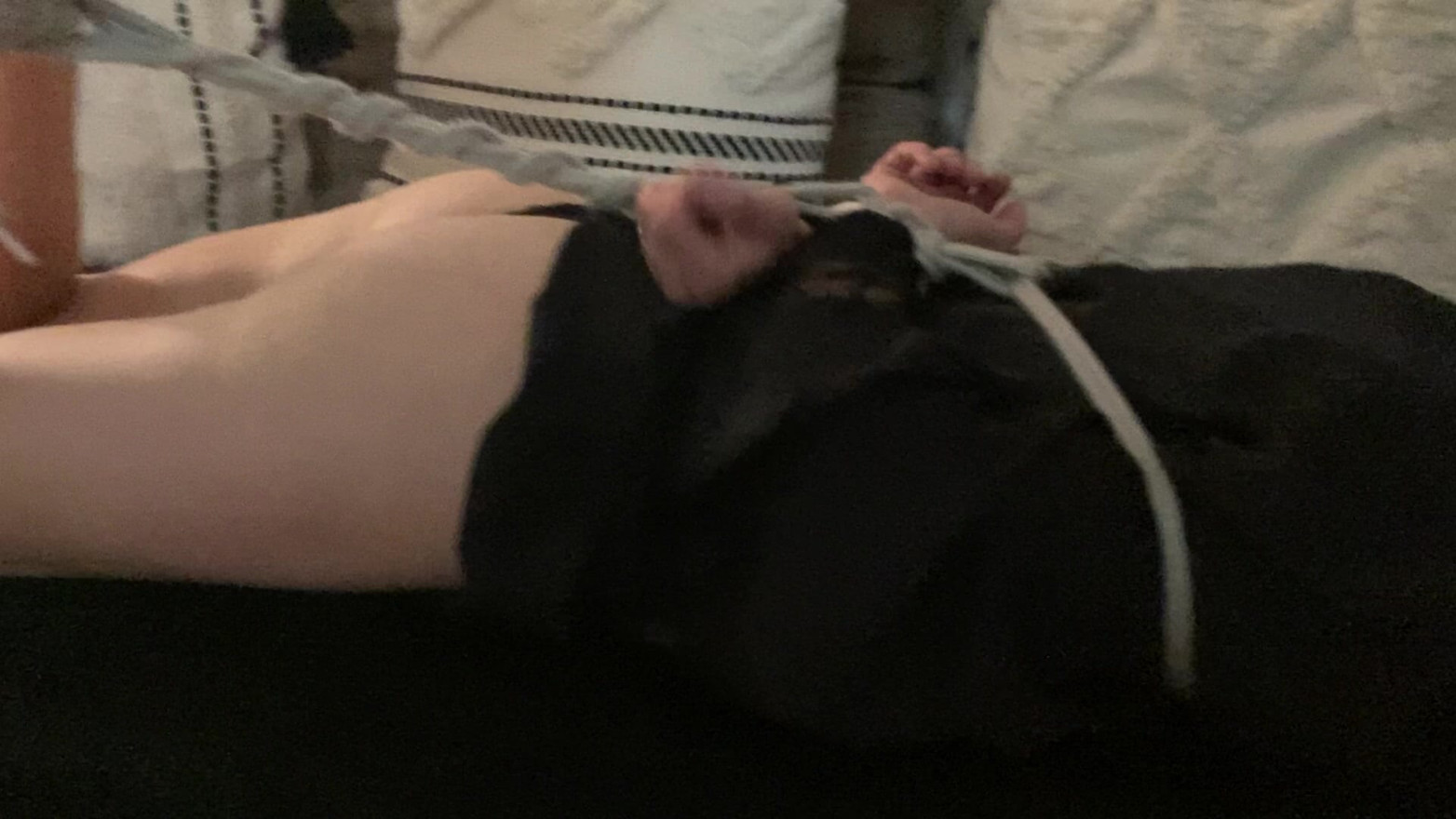 Hogtie sa visokim štiklama 4