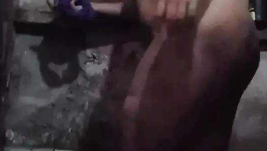 Eşim banyoda arkadaşımla seks yapıyor.