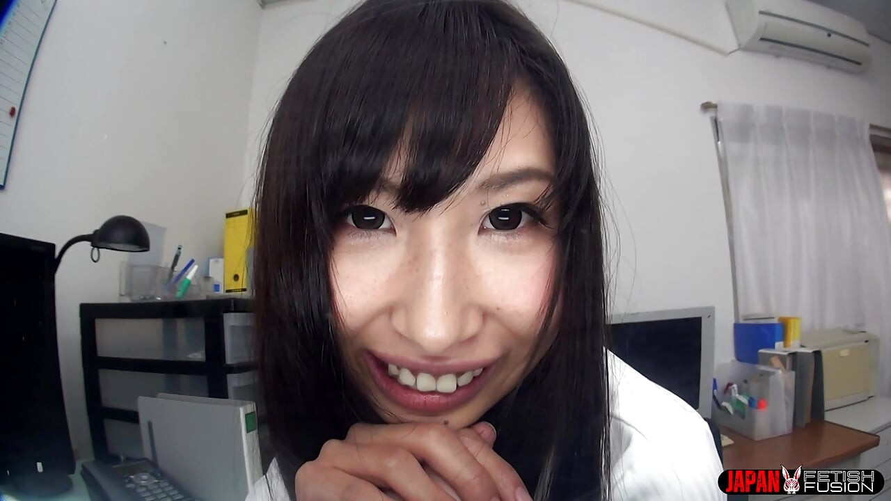 Subjective Smell Fetishism - Senior Office Lady Smells the Scent of Sweat After Sales Rounds: Yui Hidaka