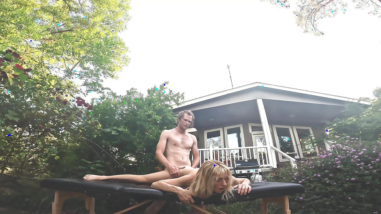 He Gave Me a Facial and a Surprise Cum Kiss