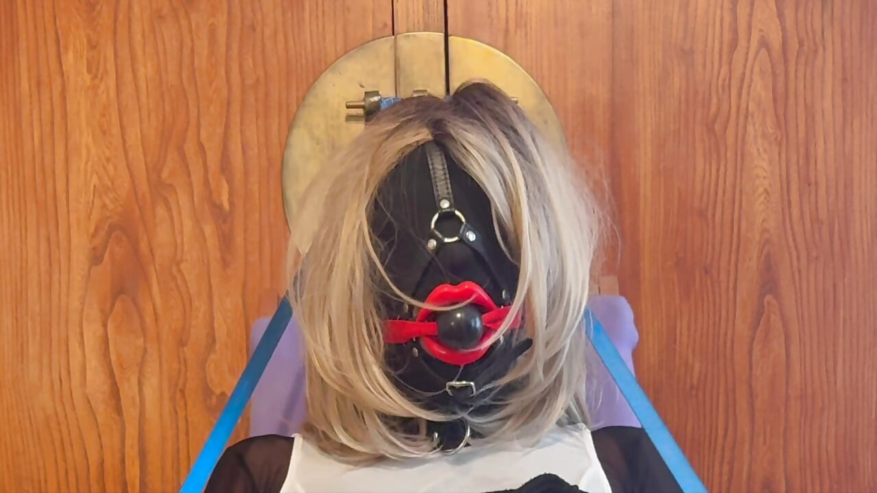Nylon Toy Doll Chairtied and Milked by MagicWand